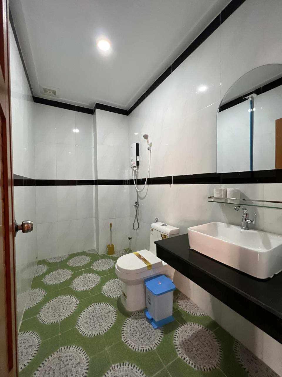 Hotel The Hub Kampot Extérieur photo